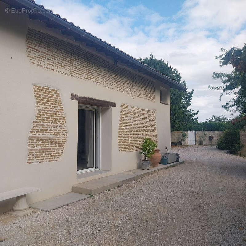 Maison à LAMOTHE-CAPDEVILLE