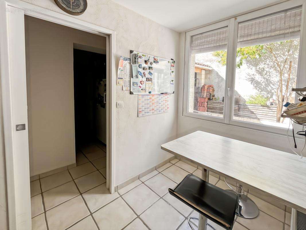 Maison 130 m² à Cognac  - photo 6
