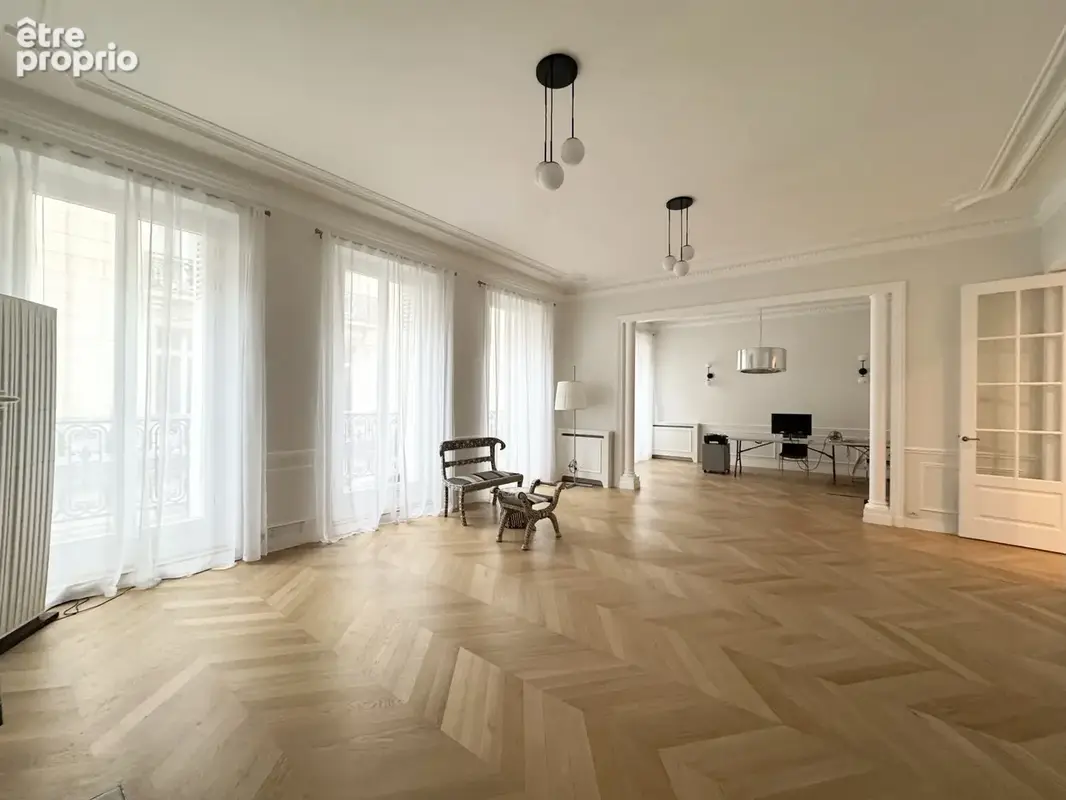 Mo GEORGES V 75008 Paris - 5 PIECES 147 m2 - photo 3