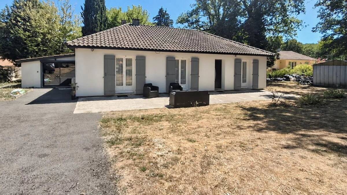 Maison à COULOUNIEIX-CHAMIERS