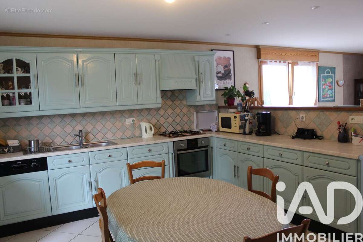 Maison 183 m² à Beuzec-Cap-Sizun  - photo 4