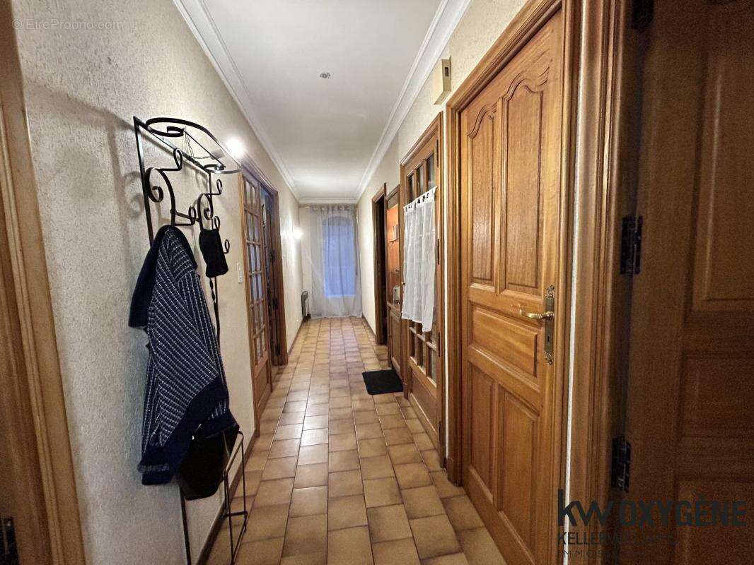 Maison à SAINT-GENIS-DES-FONTAINES