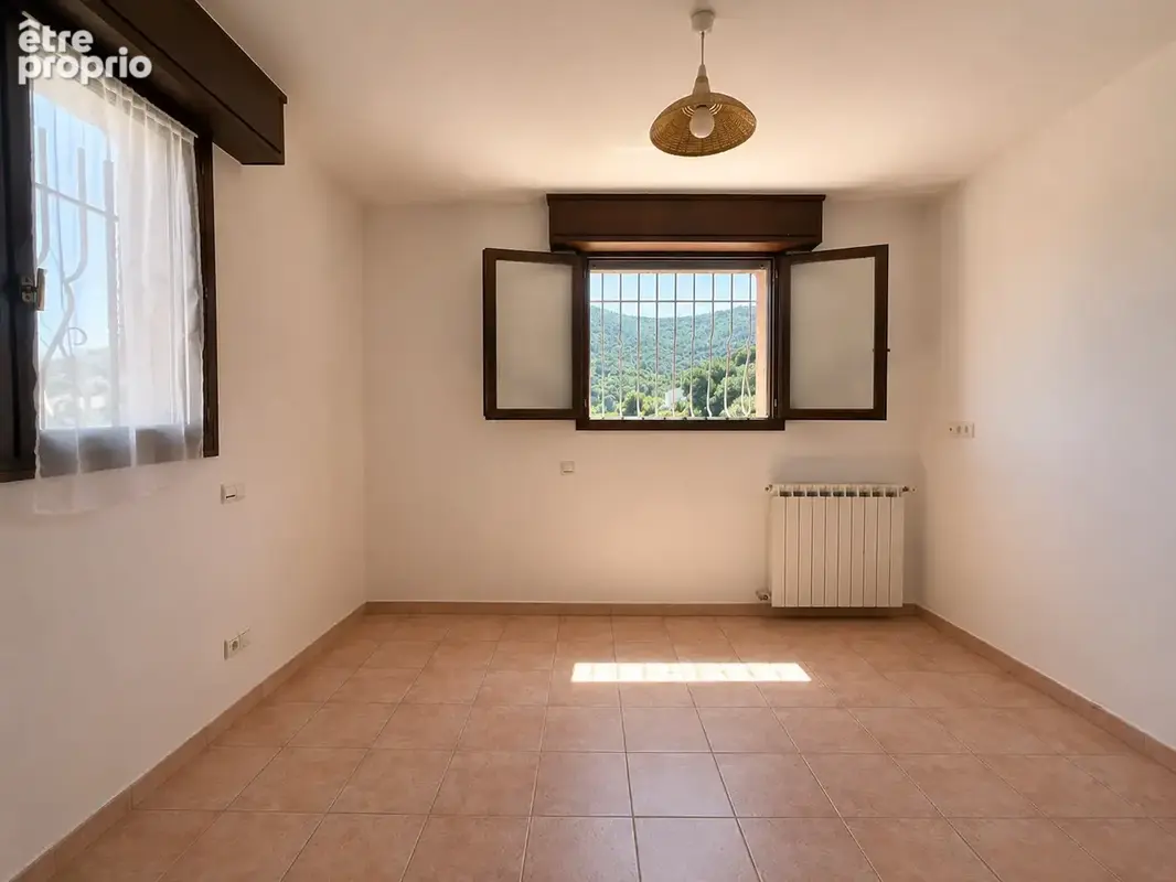 Maison de charme avec piscine, jardin et belle vue dégagée - photo 14