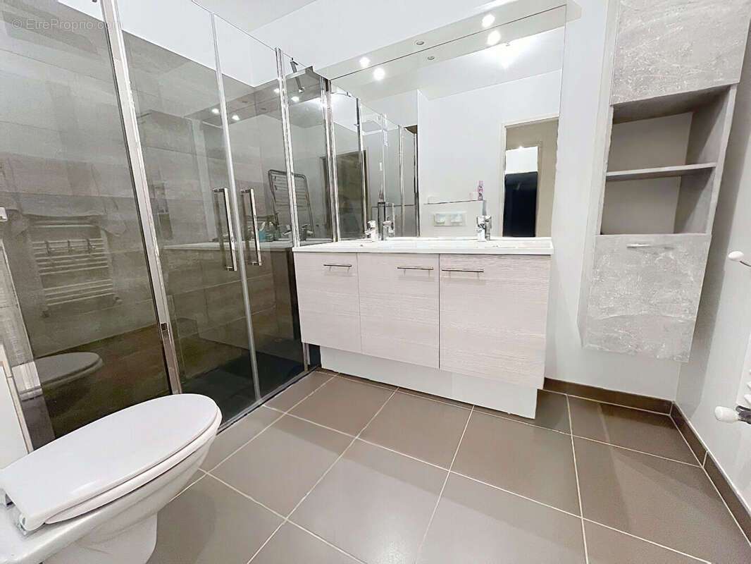 Appartement à SAINT-GENIS-POUILLY