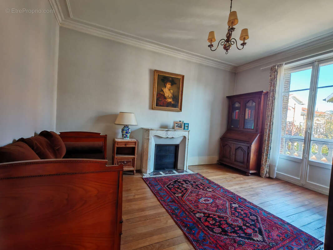 Maison à VERSAILLES