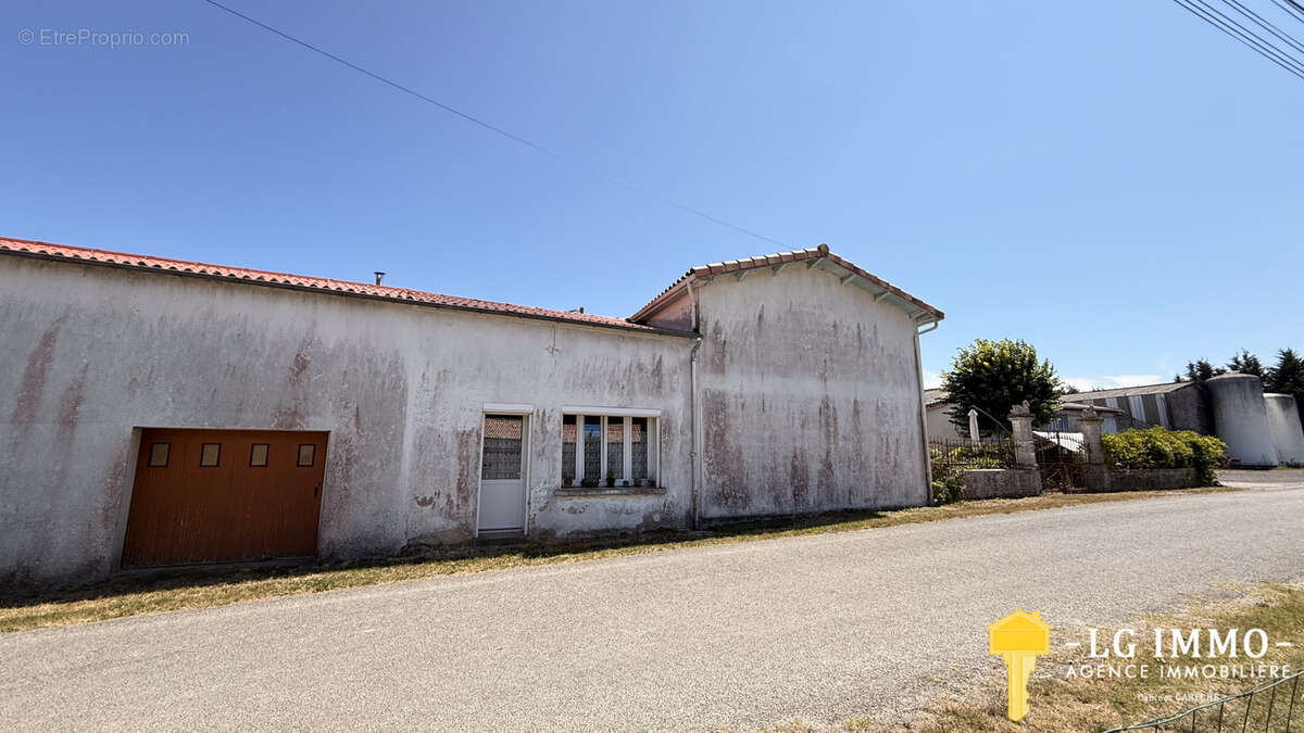 Autre à SAINT-THOMAS-DE-CONAC