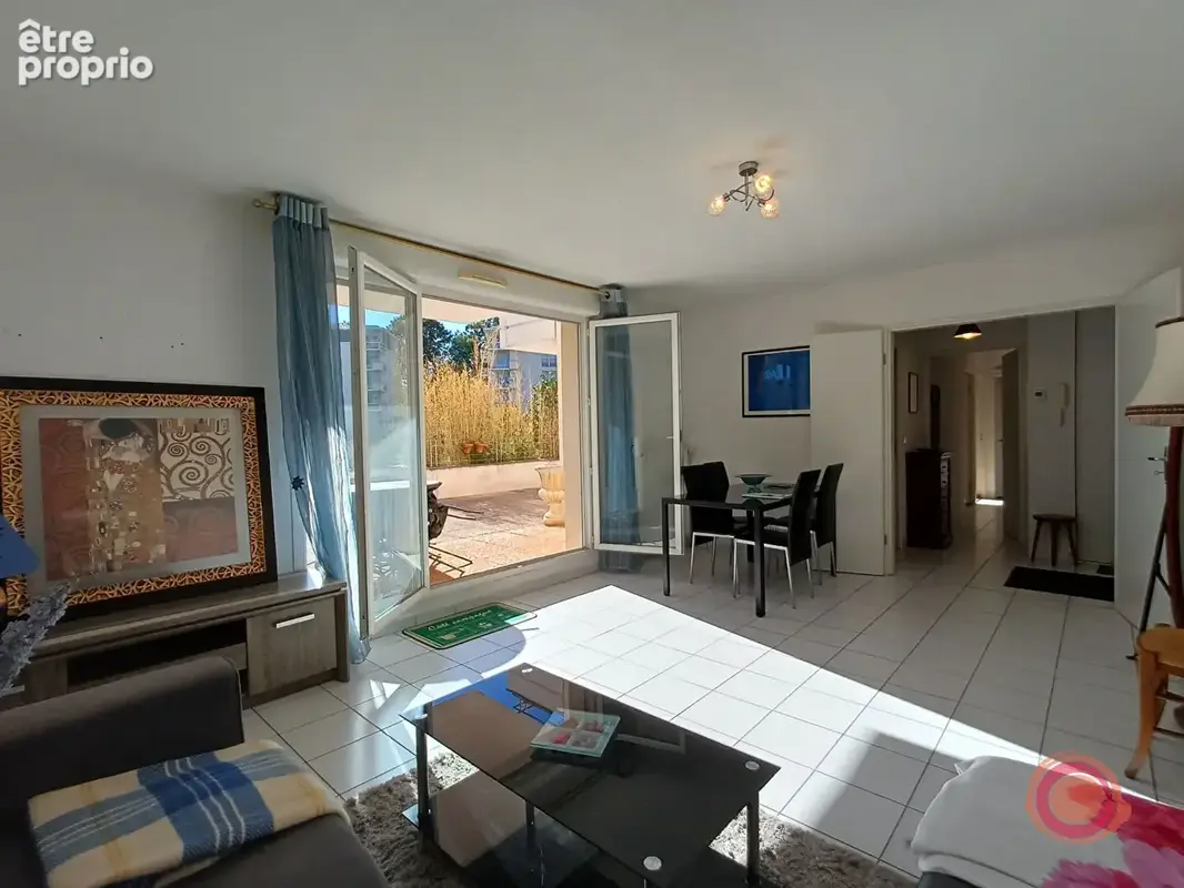 T3 de 64m² avec terrasse de 60m² - BOURRAN - photo 3
