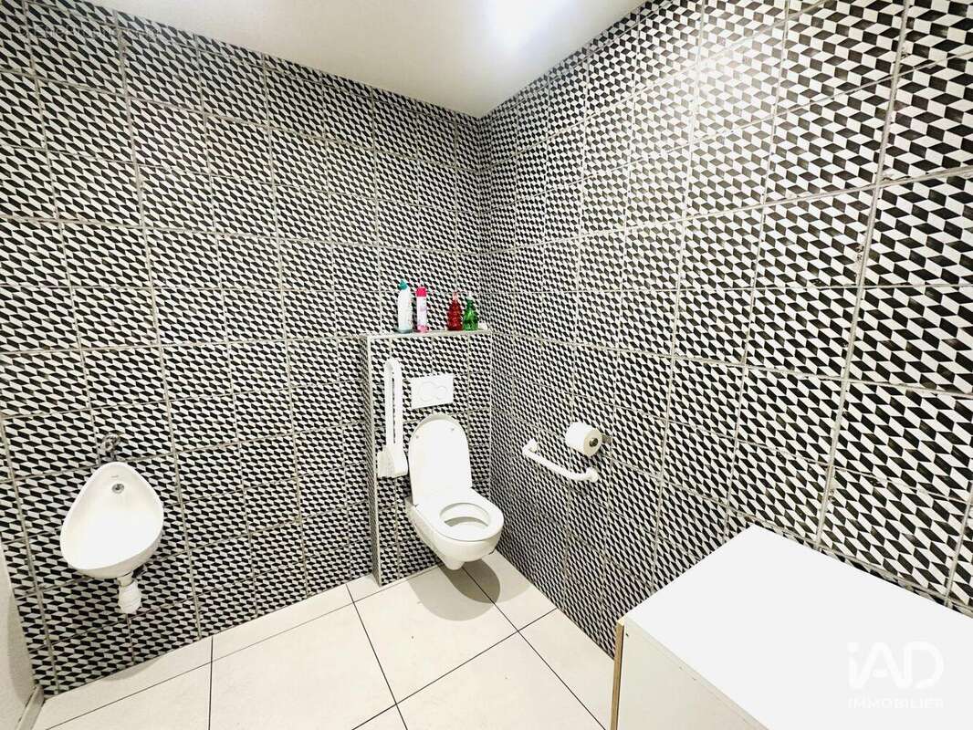 Photo 8 - Commerce à MONTREUX-VIEUX