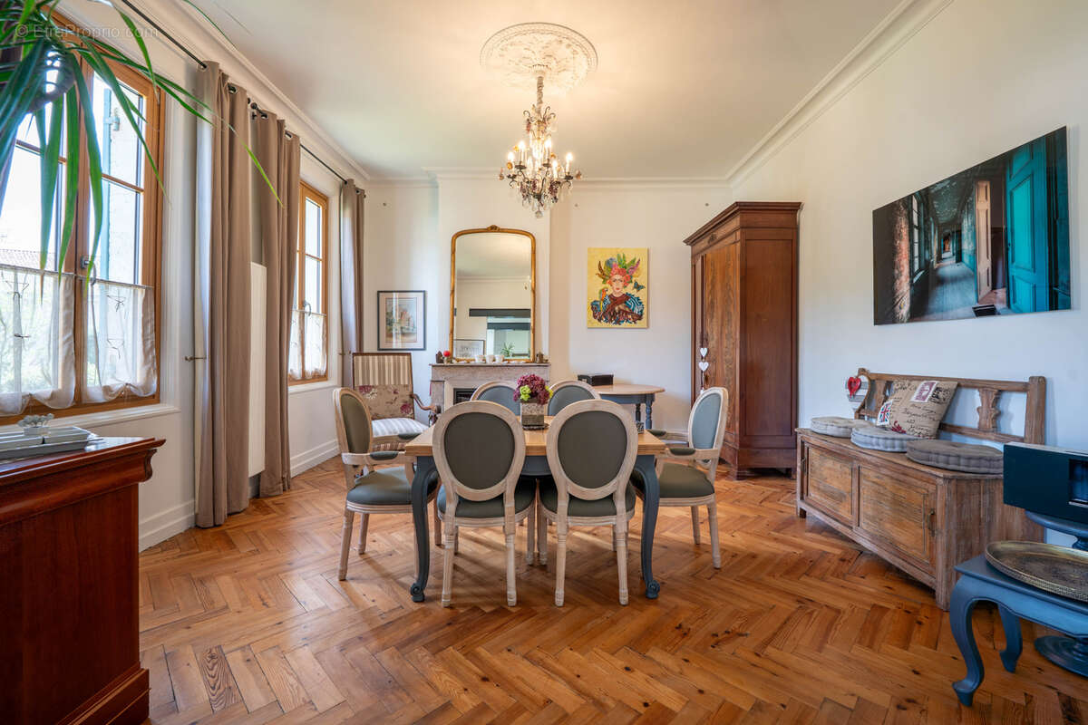 Maison à BELIN-BELIET