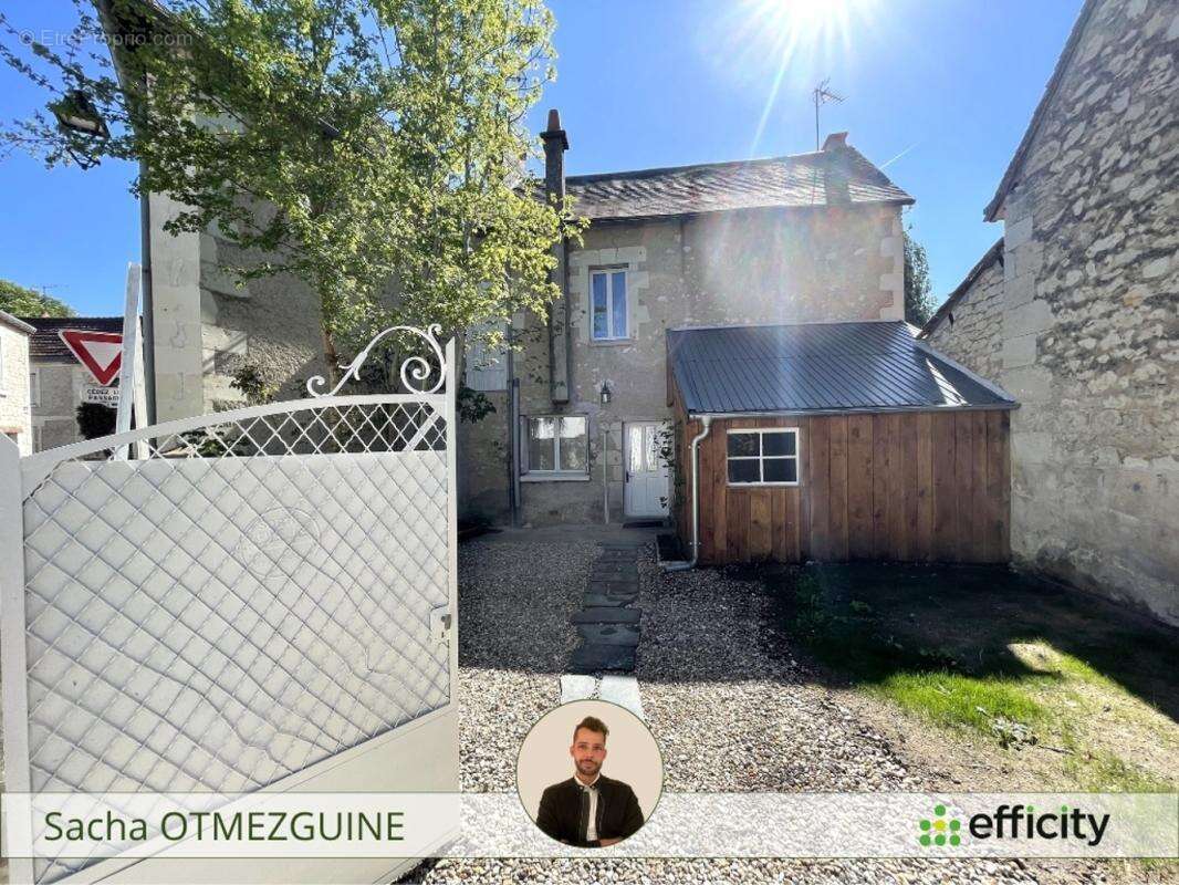 Maison à YZEURES-SUR-CREUSE