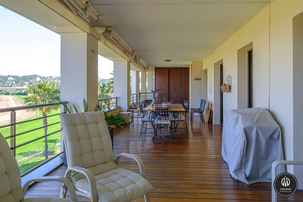 Appartement à MARSEILLE-8E