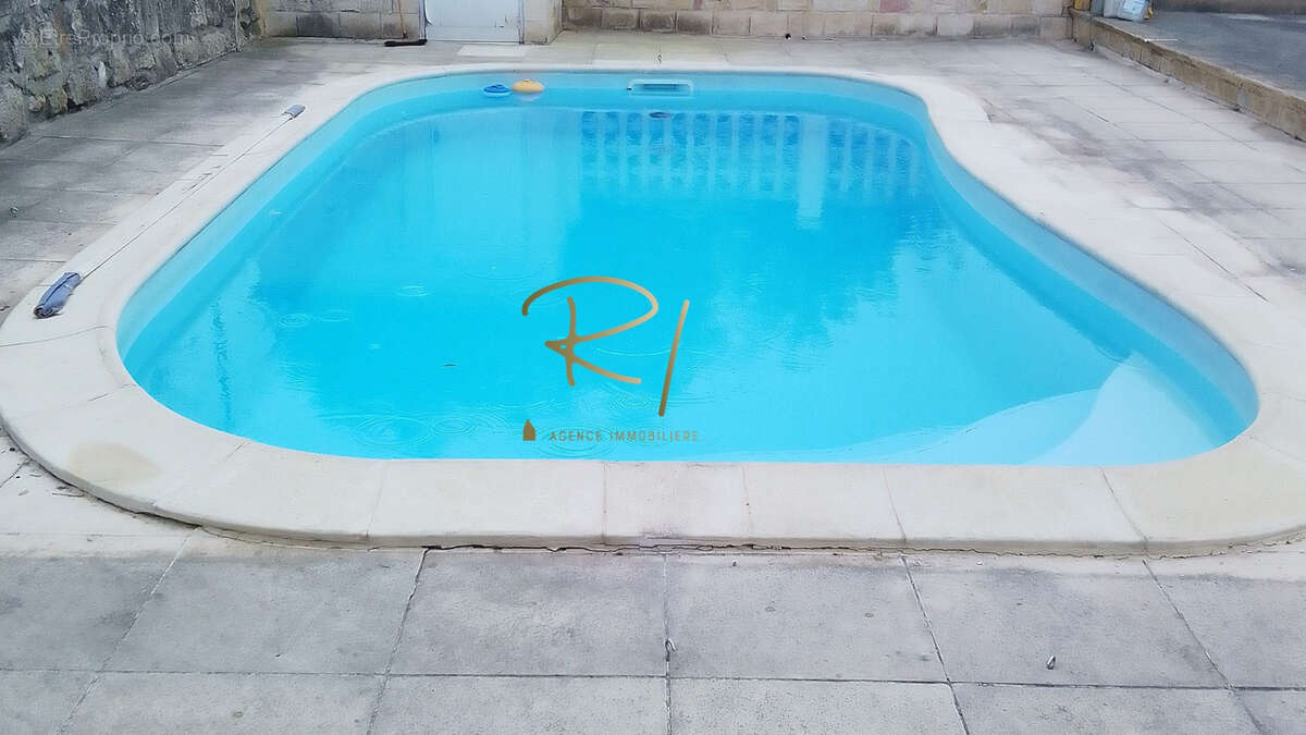 Uzès à 1 min   Maison avec piscine, vue dégagée et grand terrain - photo 2