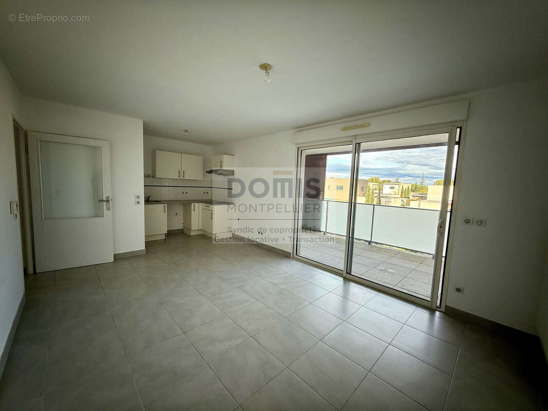 Appartement à LE CRES