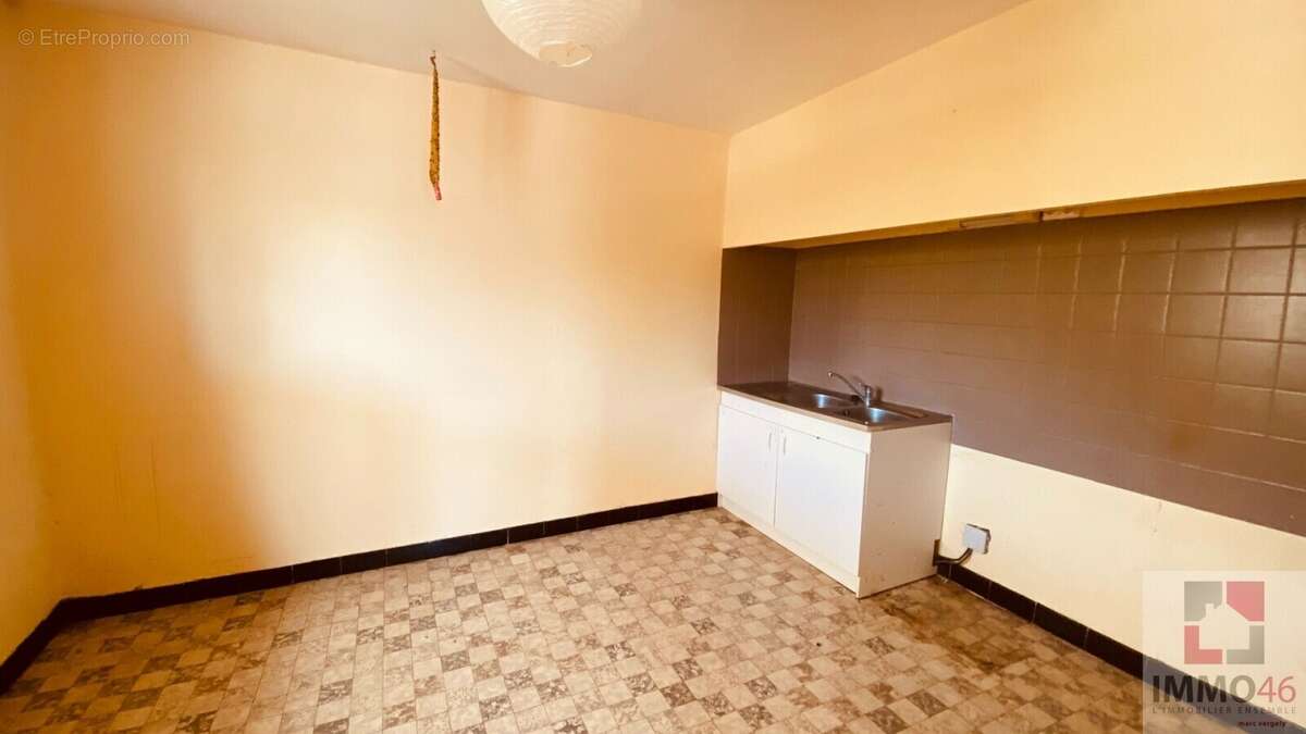 Maison 61 m² à Gramat  - photo 4