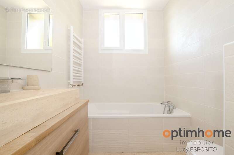 Maison à CHASSENEUIL-SUR-BONNIEURE