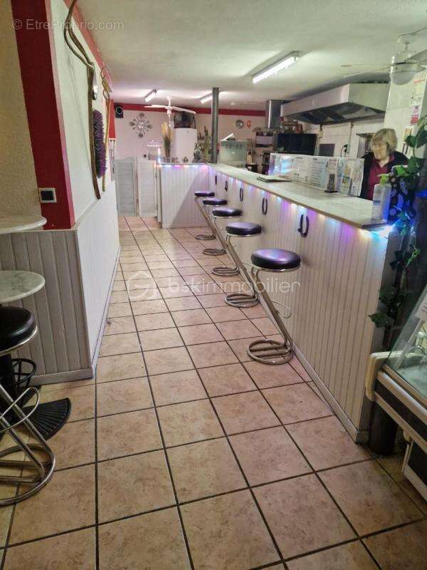 Commerce à MONTESCOT