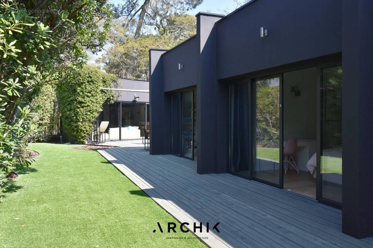 Maison à LE BOUSCAT