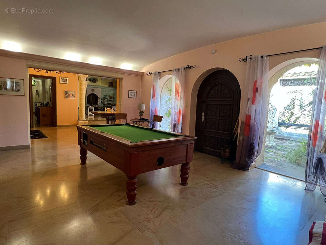 Demeure de prestige avec vue panoramique - 8 chambres - 1 ha de terrain - Ardèche Sud - photo 8