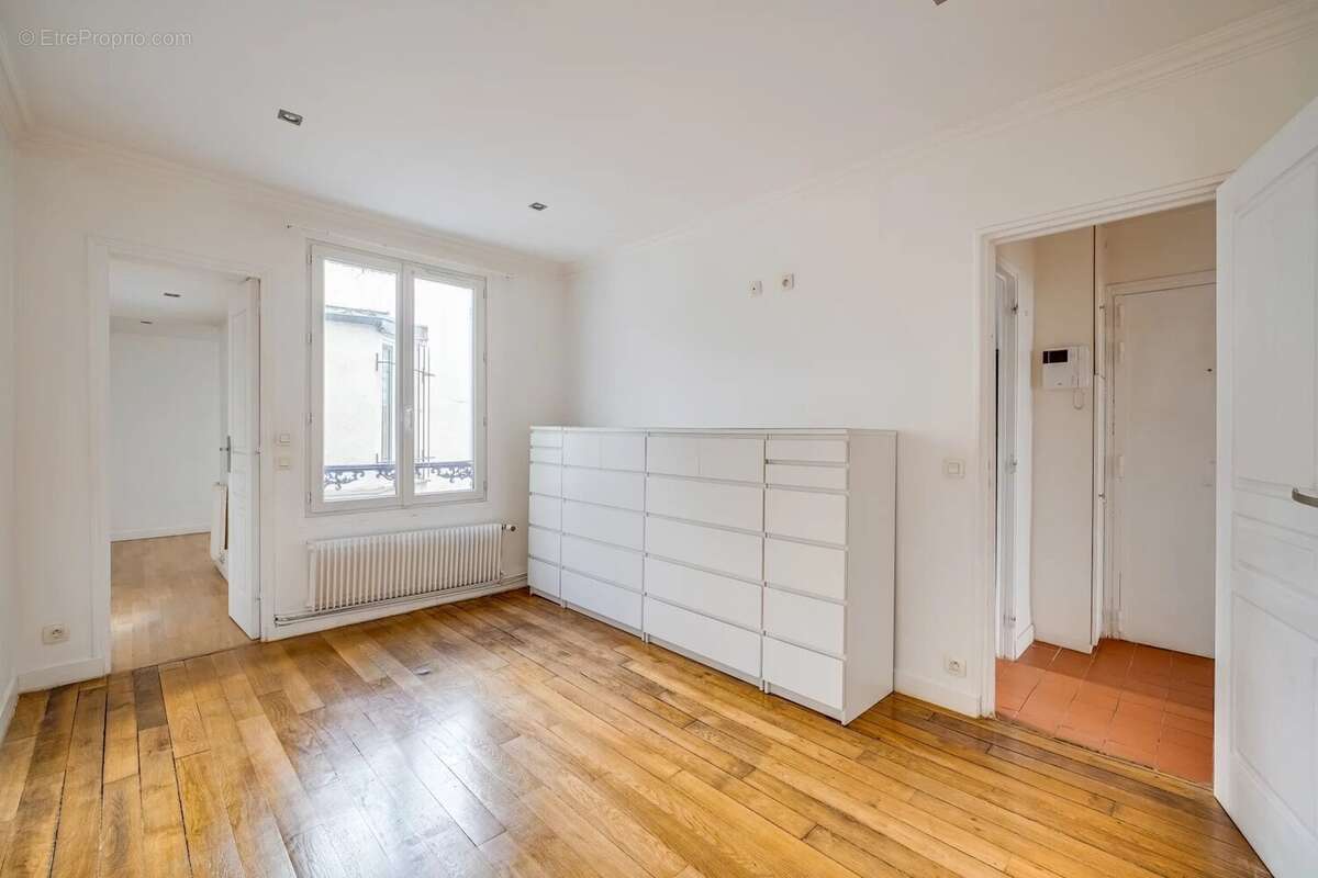 Appartement à PARIS-7E
