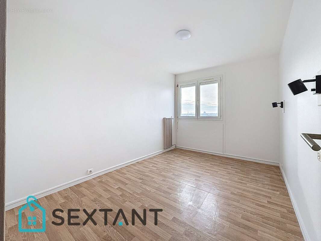 Appartement 81 m2 trois chambres. - photo 5