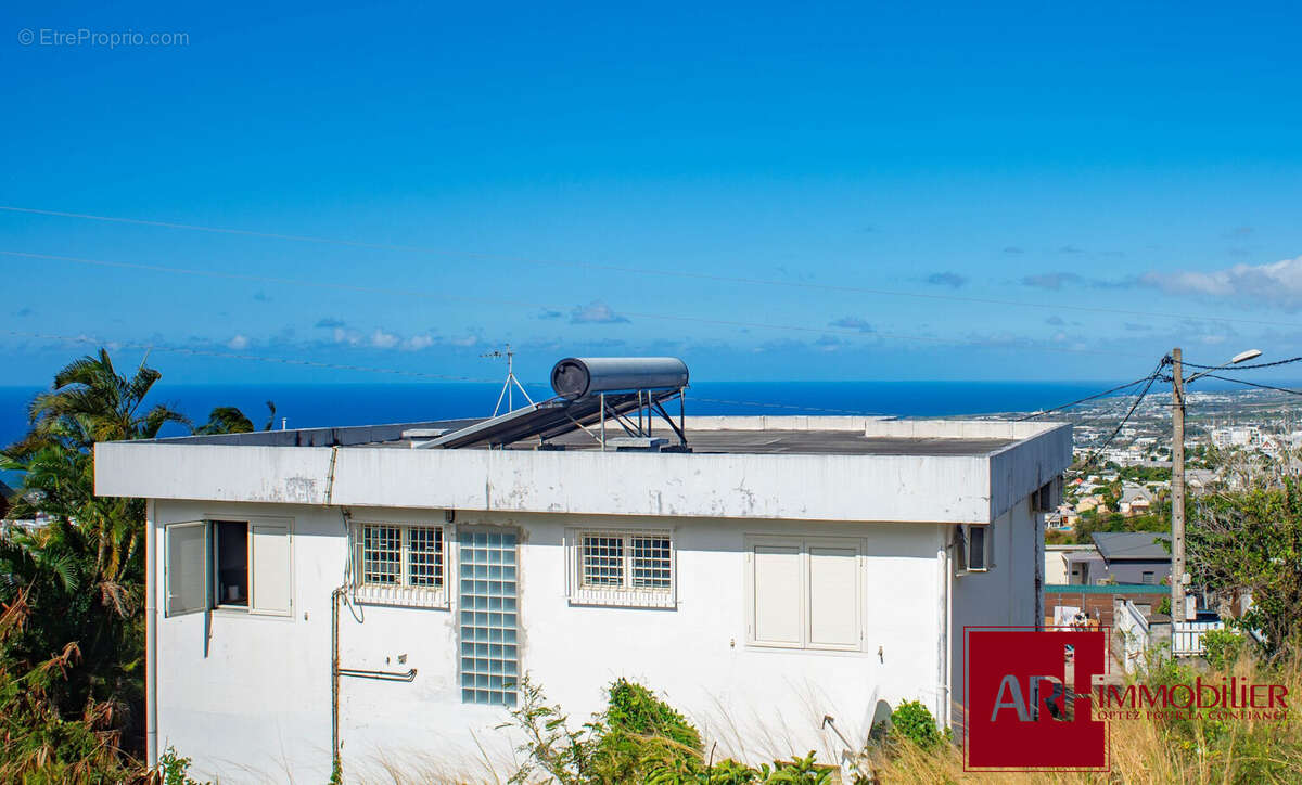 Maison à SAINT-DENIS