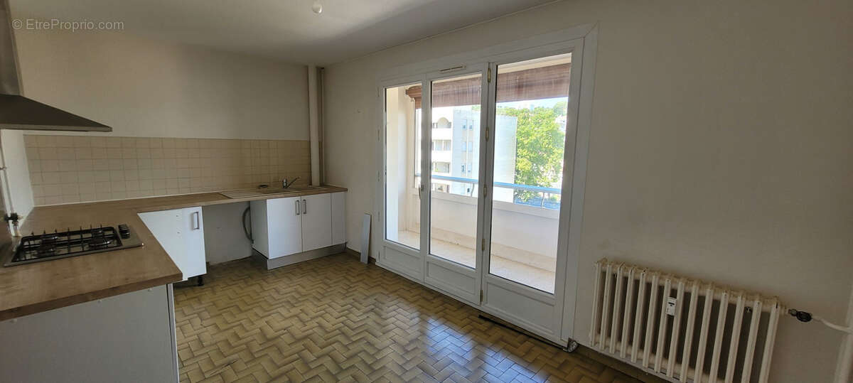 Appartement à HYERES