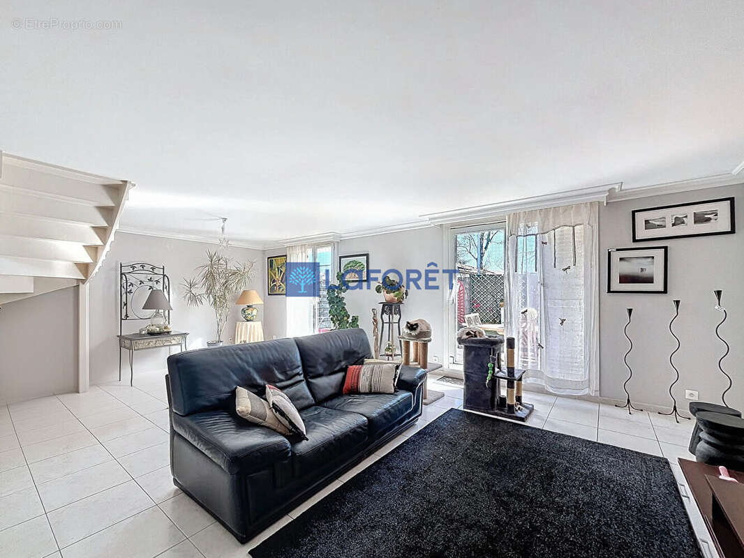 Maison à SAVIGNY-SUR-ORGE