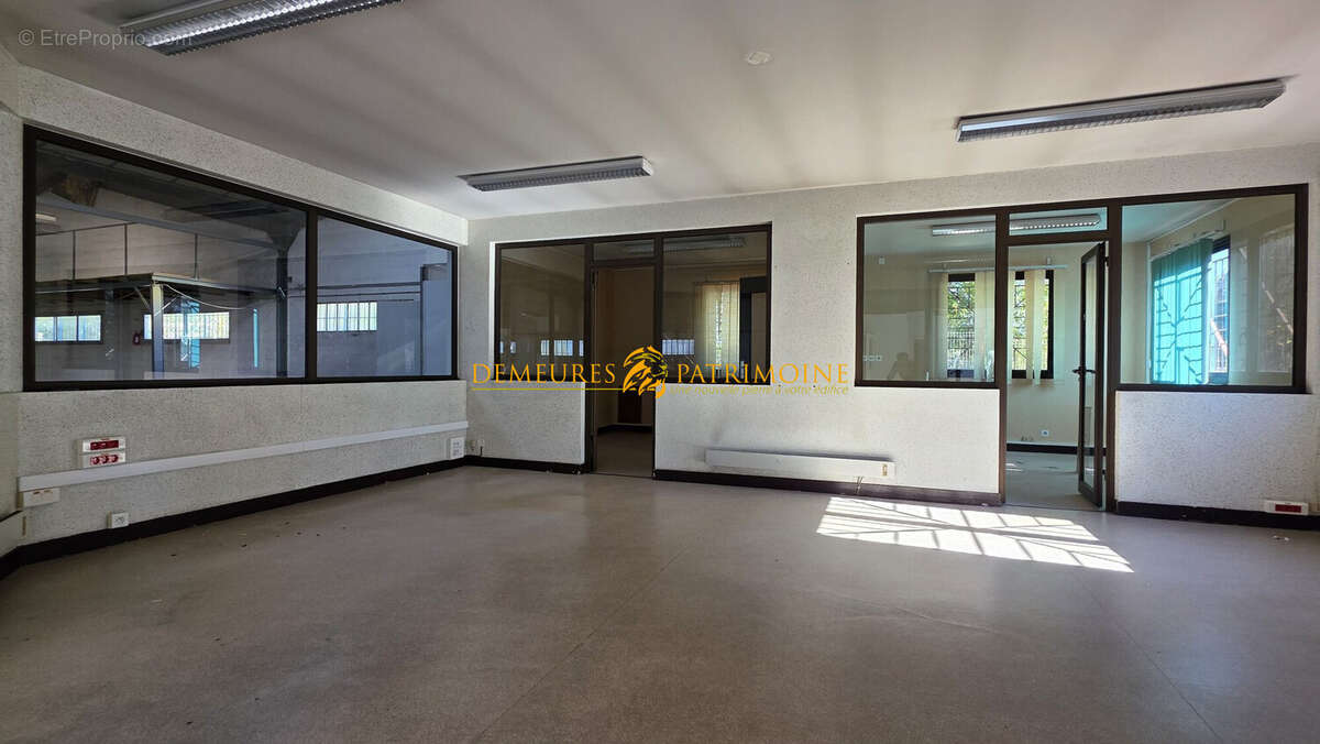 Commerce à ANGOULEME