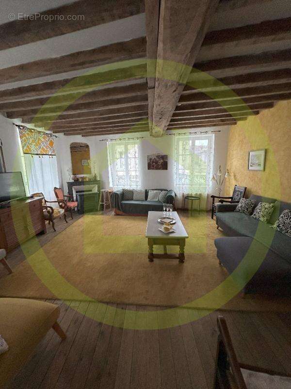 Appartement à REBAIS