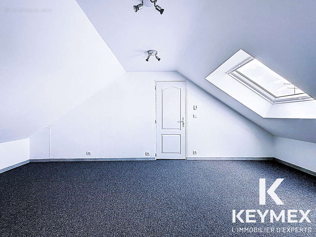 Maison à MERY-SUR-OISE