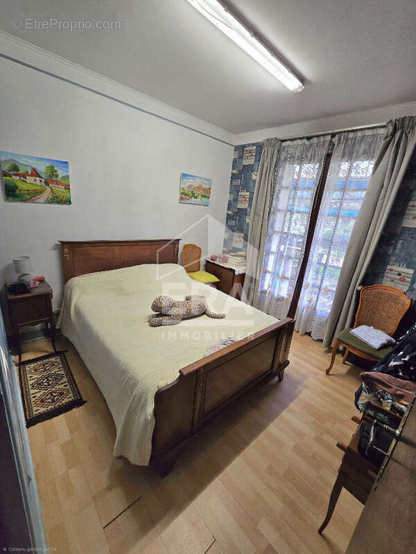 Maison à EGLISE-NEUVE-D&#039;ISSAC