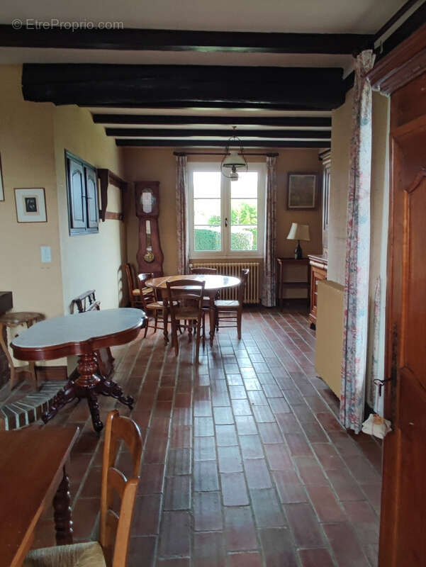 Maison à SAINT-YRIEIX-LA-PERCHE