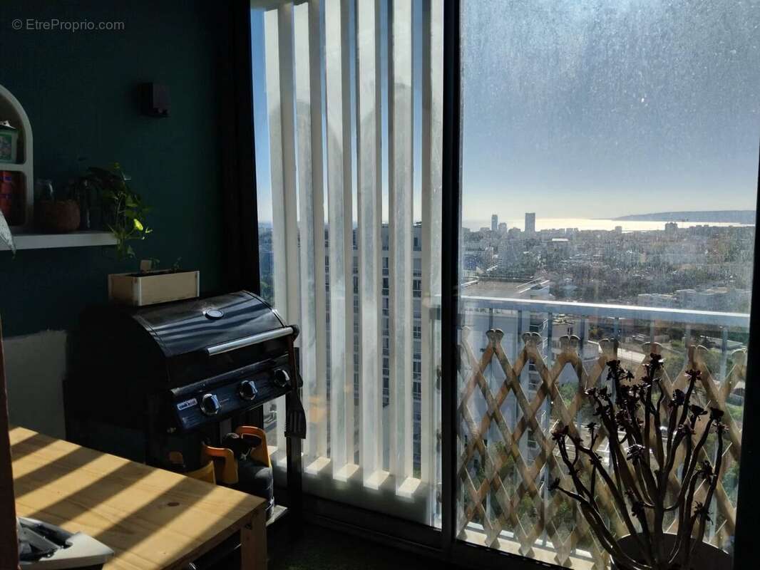 Appartement à MARSEILLE-12E