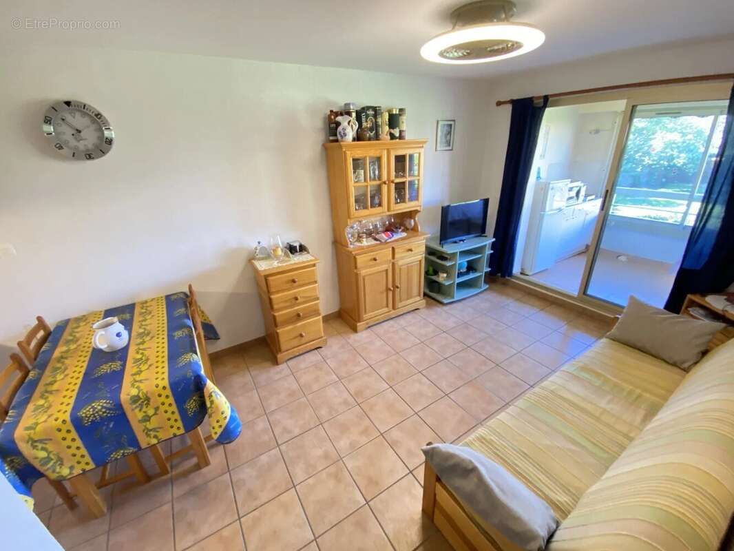 Appartement à LA LONDE-LES-MAURES