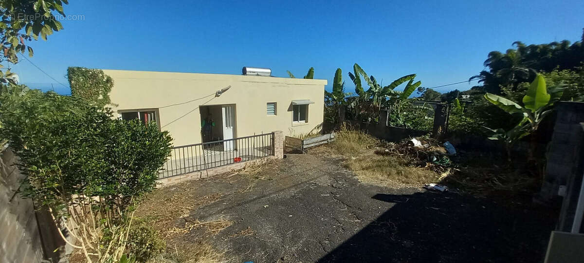 Maison à SAINT-LEU