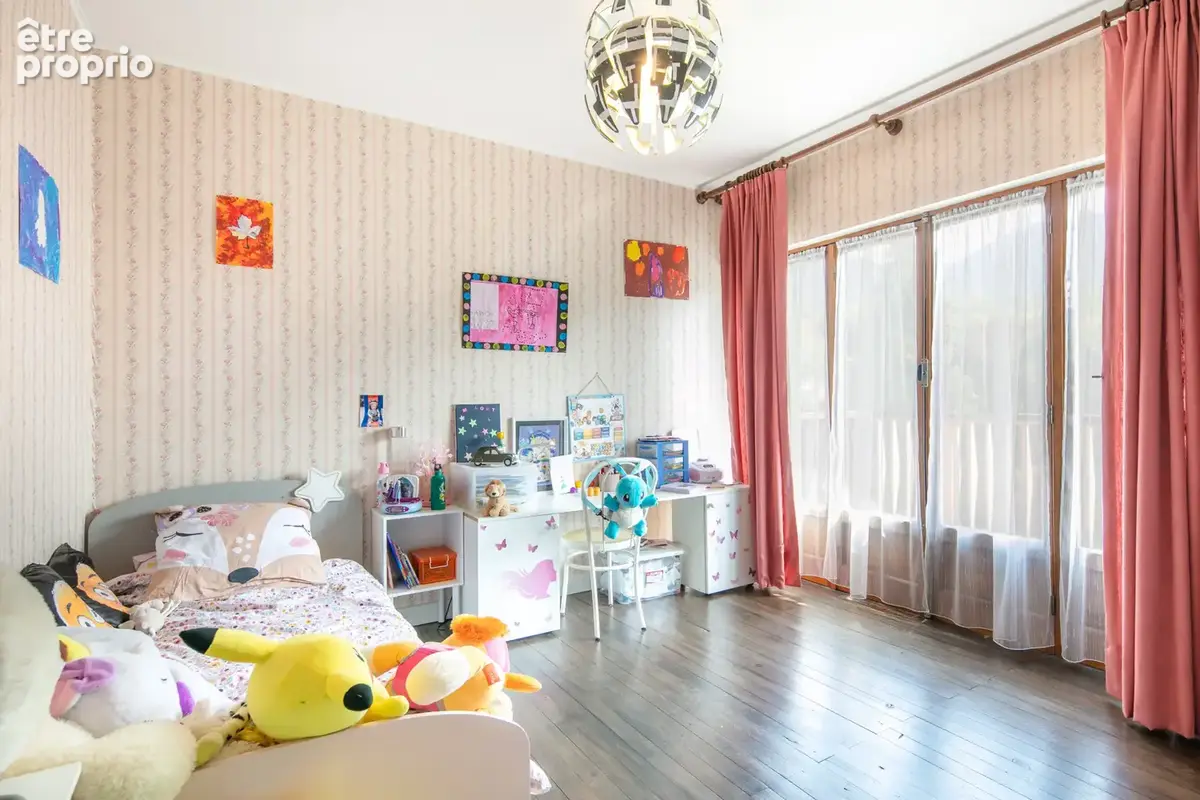 Rare a la vente - spacieux t5 avec balcons/terrasses, garage, cave & jardin commun -  la rochette ! - photo 12