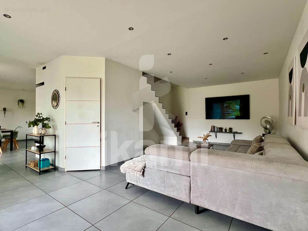 Maison à BOURGOIN-JALLIEU