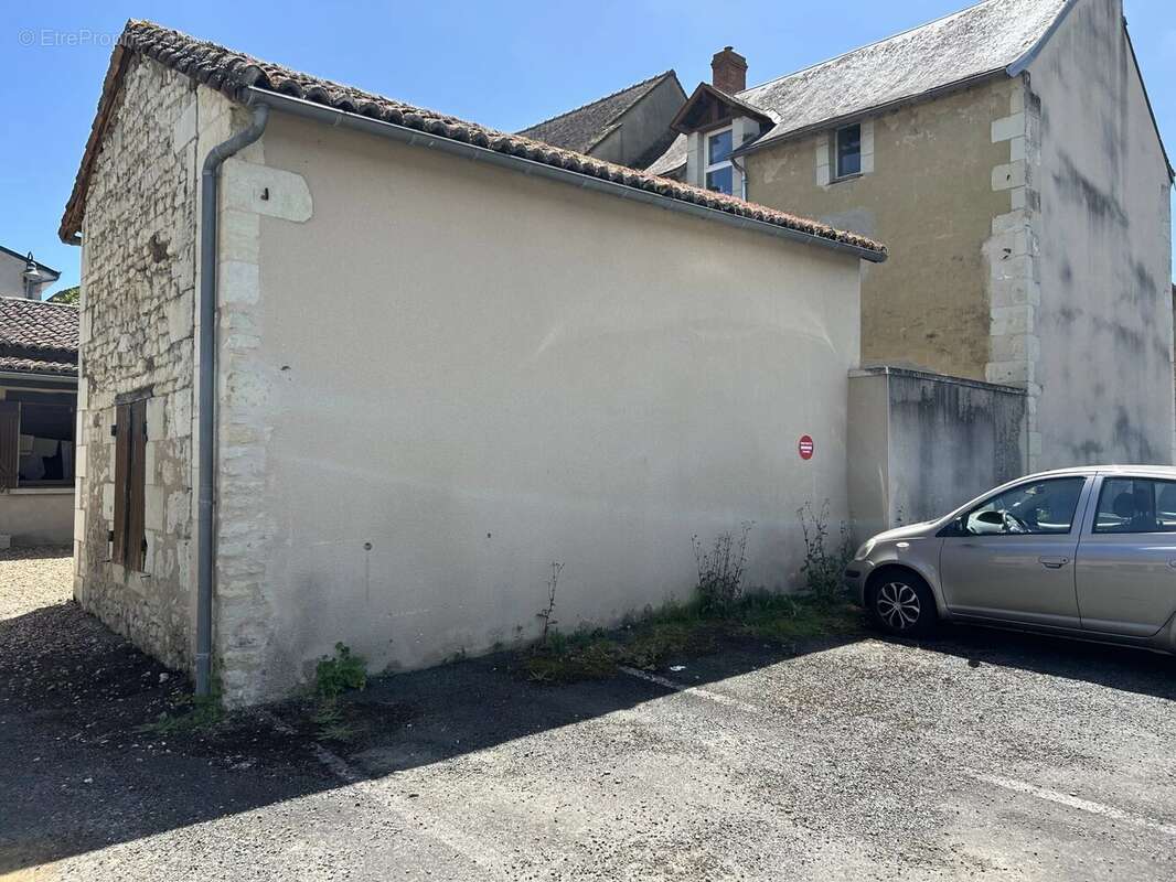 Maison à OUZILLY