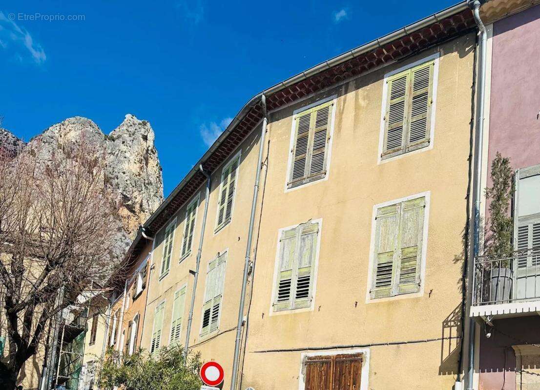 Appartement à MOUSTIERS-SAINTE-MARIE