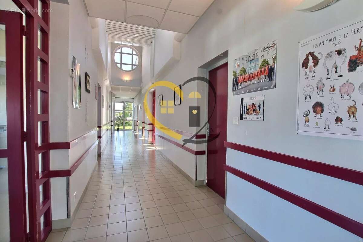 Commerce à SAINT-MARTIN-D&#039;AUXIGNY