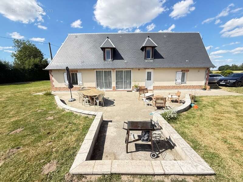 Maison normande rénovée à vendre proche Bernay – Longère de 166 m² avec 4 chambres - photo 3