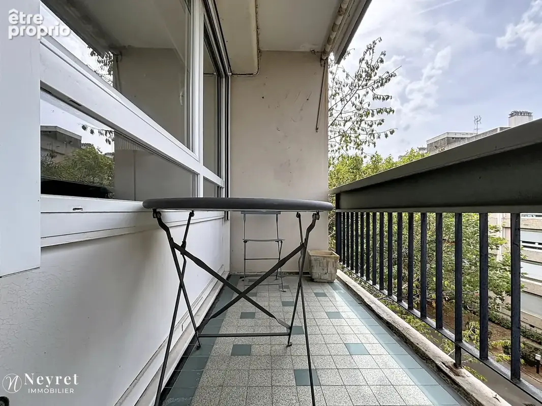 Oullins - idéal investisseurs et primo accédant - t3 69 m2 avec balcon et cave à 5 min du métro b - photo 3