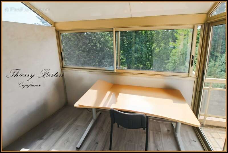 Appartement à MANDELIEU-LA-NAPOULE