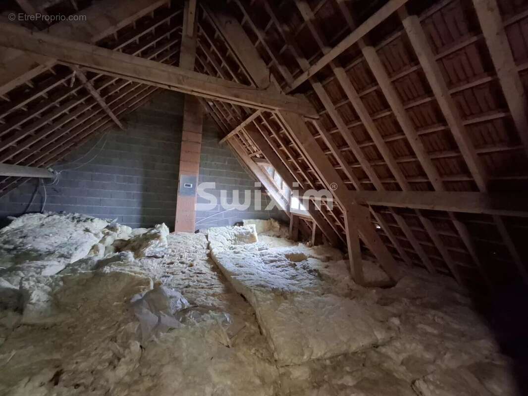 Maison à CANDE-SUR-BEUVRON