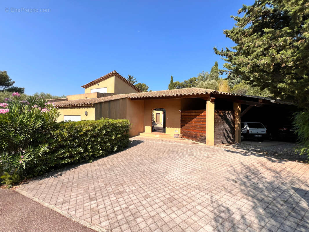 Maison à LA VALETTE-DU-VAR