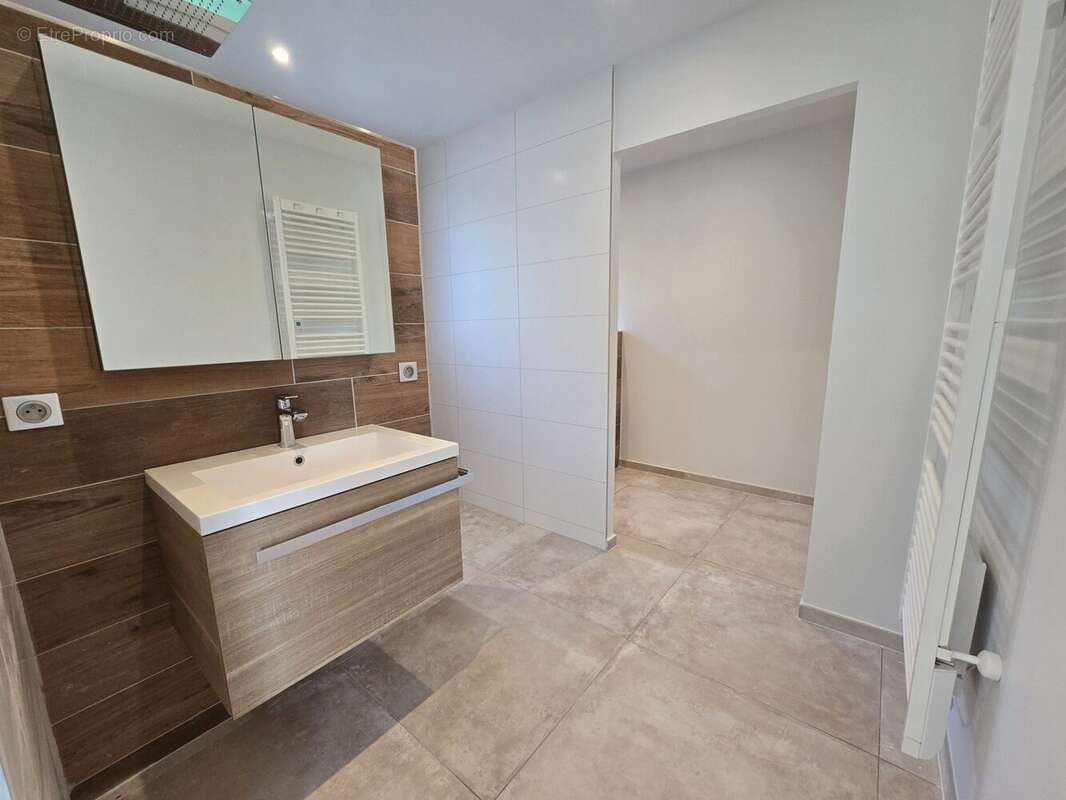 Maison à SAINT-ROMANS