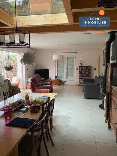 Maison 230 m² à La Maxe  - photo 8