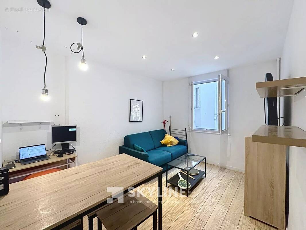 Appartement à MARSEILLE-7E