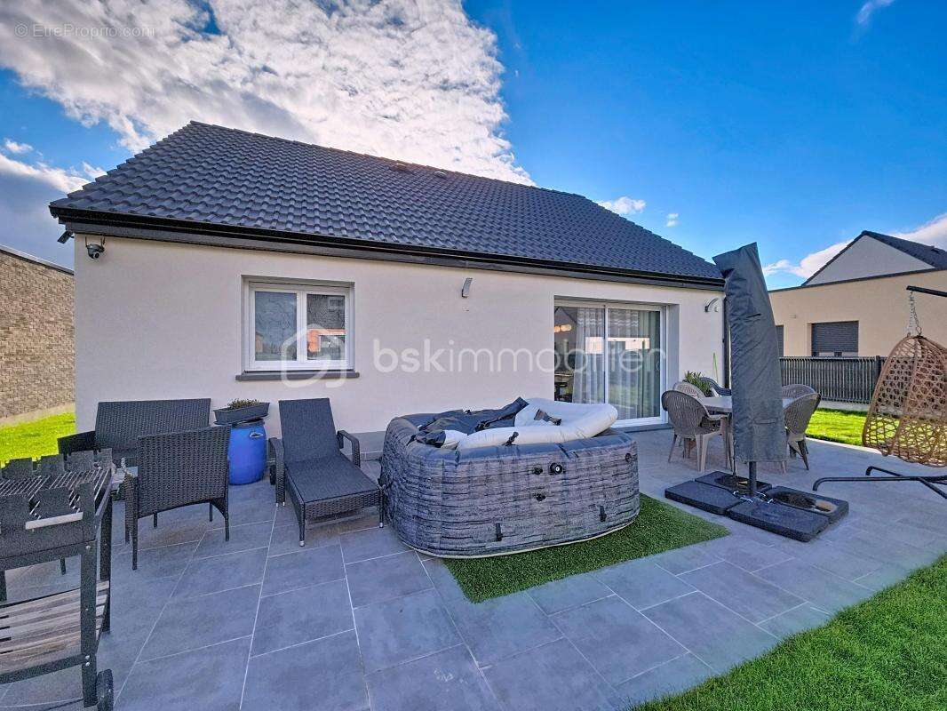 Maison à MONTIGNY-EN-GOHELLE