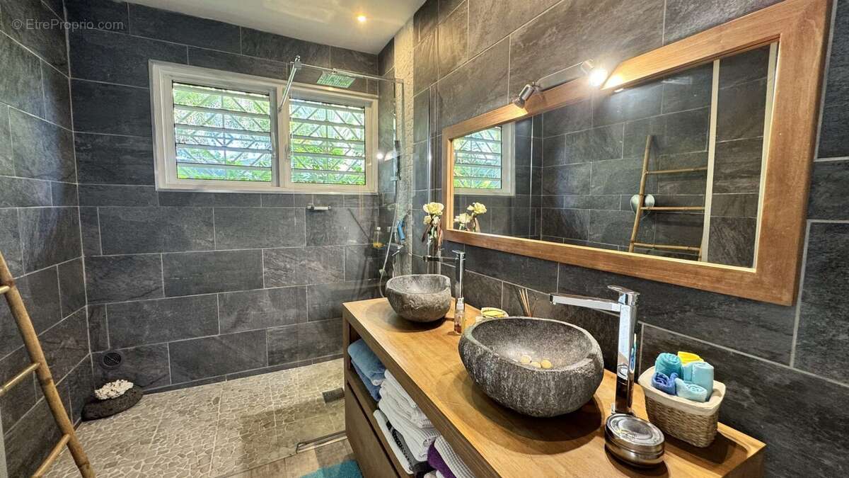 Maison à SAINT-PIERRE